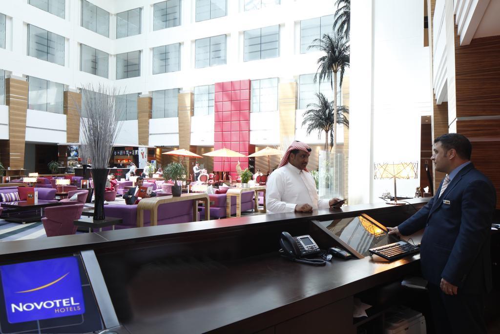 Novotel Dammam Business Park Экстерьер фото